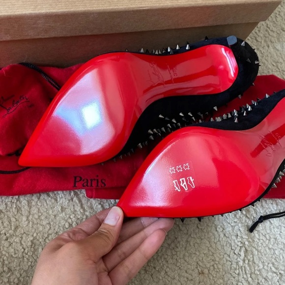 SOLD Christian Louboutin Escarpic Heels - Picture 4 of 6
